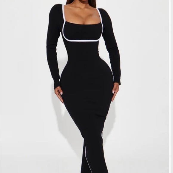Fashion Nova Dresses & Skirts - Fashion Nova Drea Snatched Maxi Dress Black White Ribbed NWT Size Small